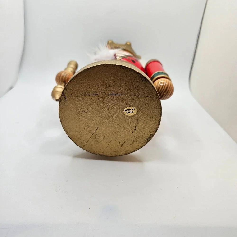 Vintage Wooden King Nutcracker 8